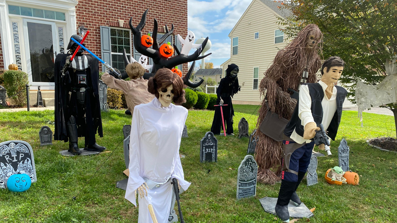 Best Star Wars Halloween Display Ideas From a Galaxy Far, Far Away