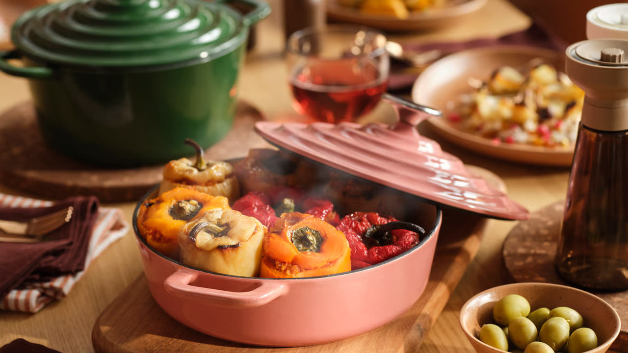 IKEA Lanza Ollas y Sartenes de Hierro Fundido que Imitan Le Creuset por Menos de 50 Dólares