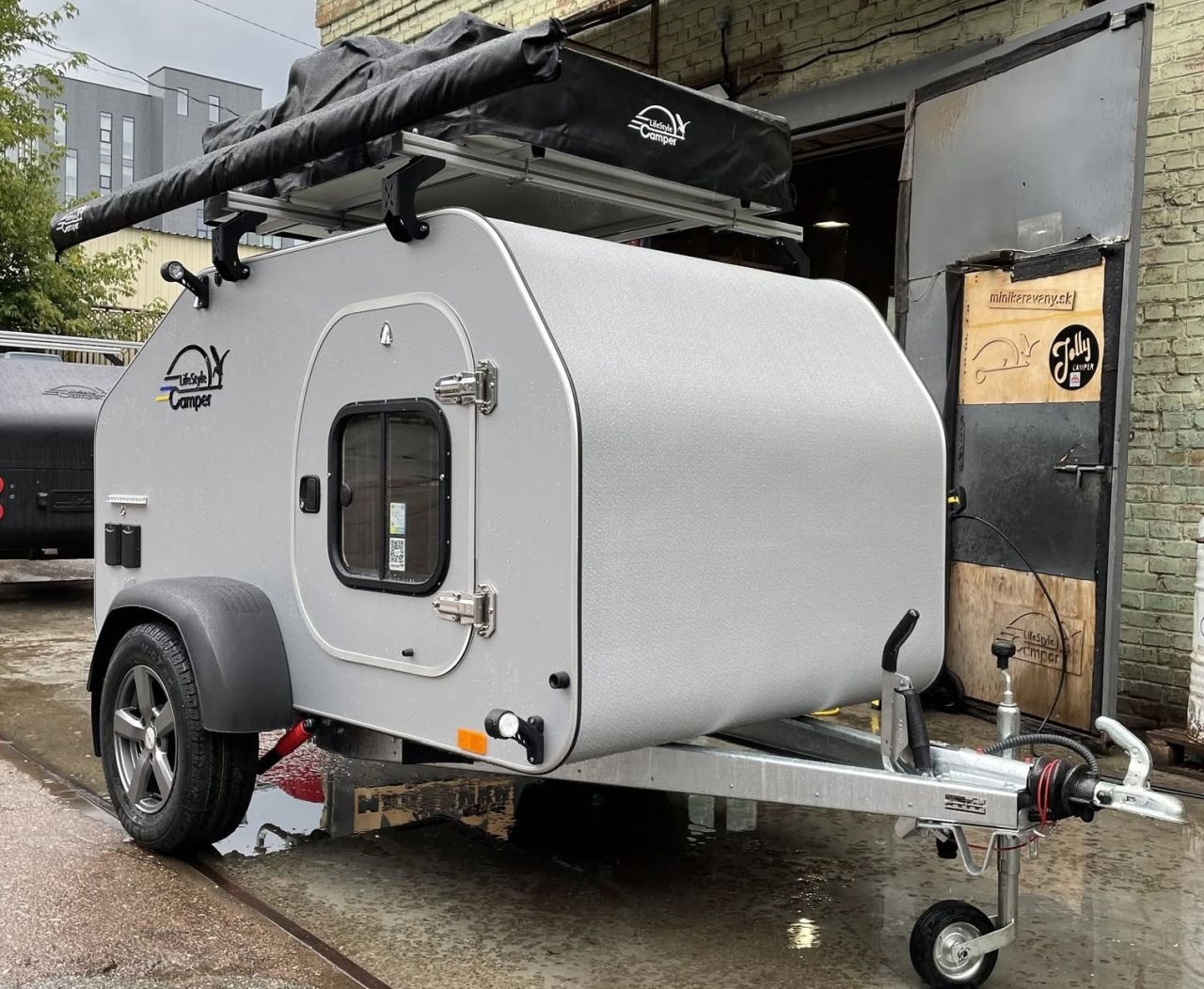 Simple Drop Teardrop Trailer Features Complete Wooden Construction