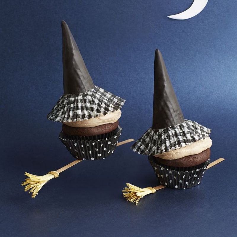 Witch Hat Cupcakes Halloween