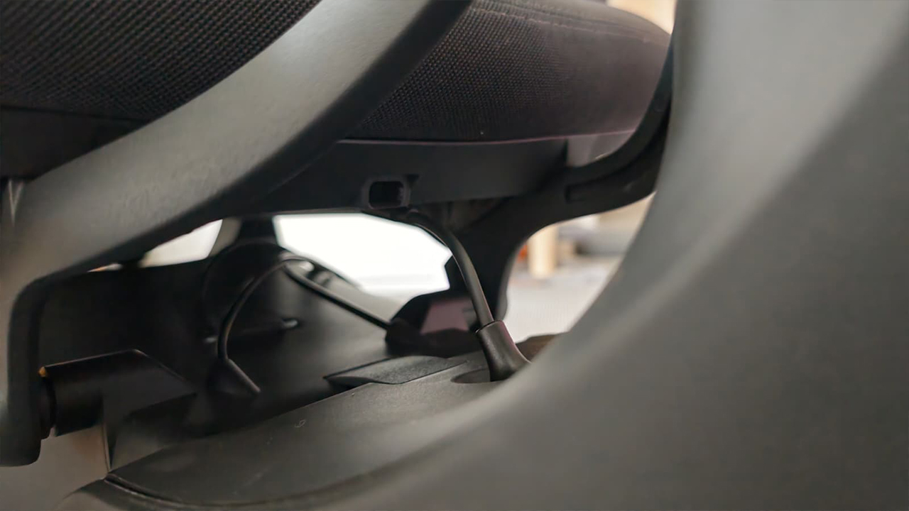 MaxisAirflow Chair by LiberNovo