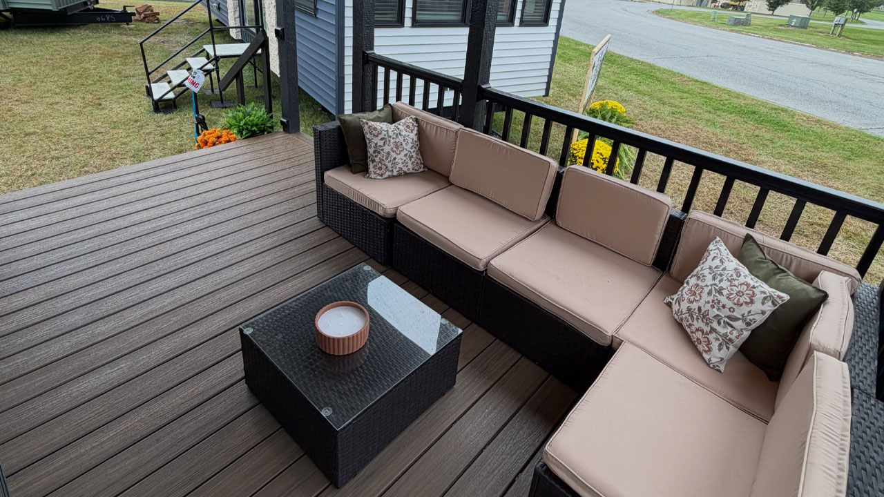 Timber Ridge 267L Tiny House porch lounge
