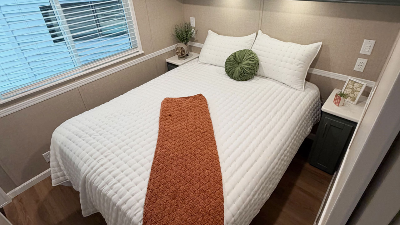 Timber Ridge 267L Tiny House main floor bedroom