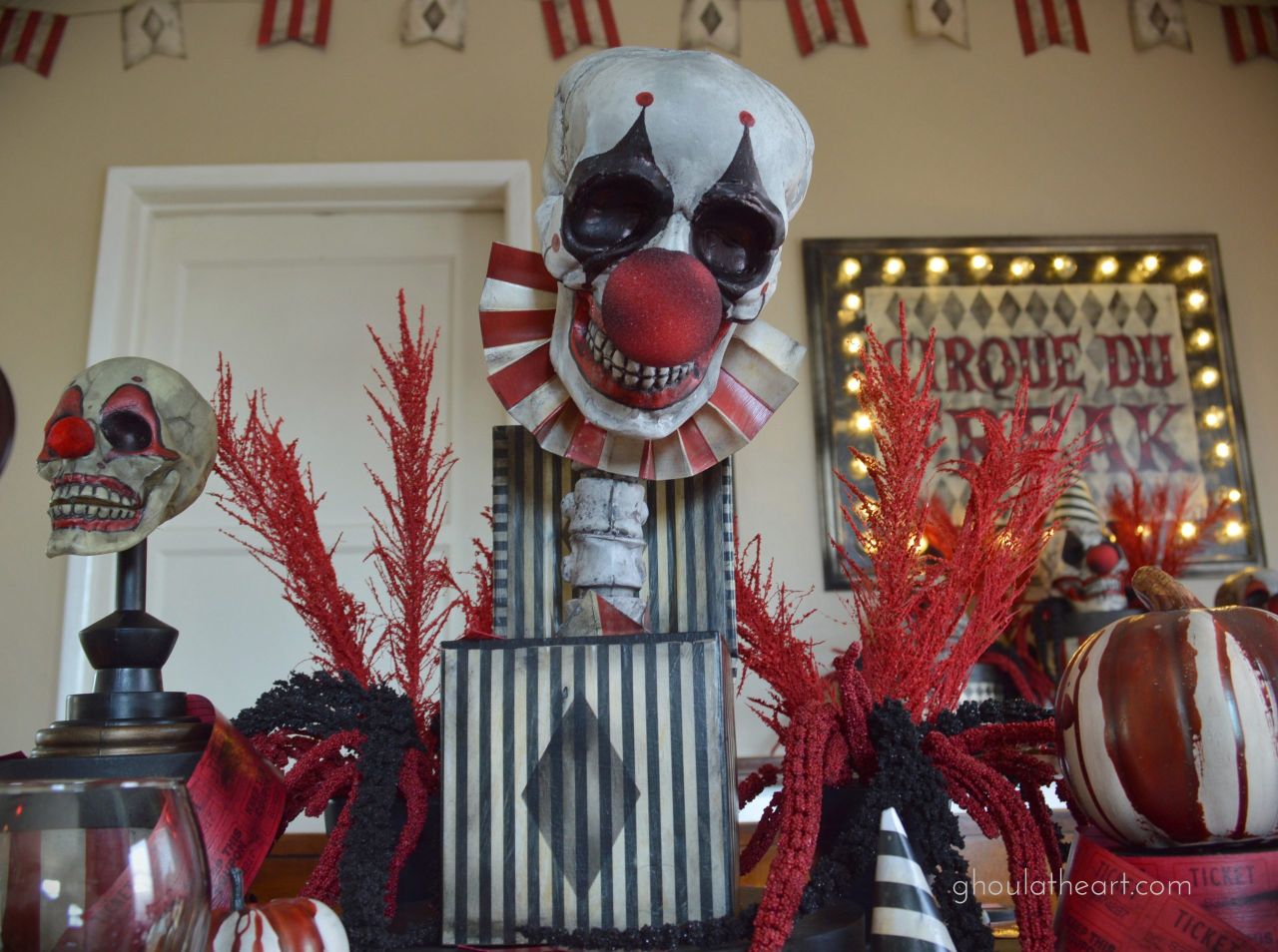 Clown Halloween decor ideas for 2024 Halloween