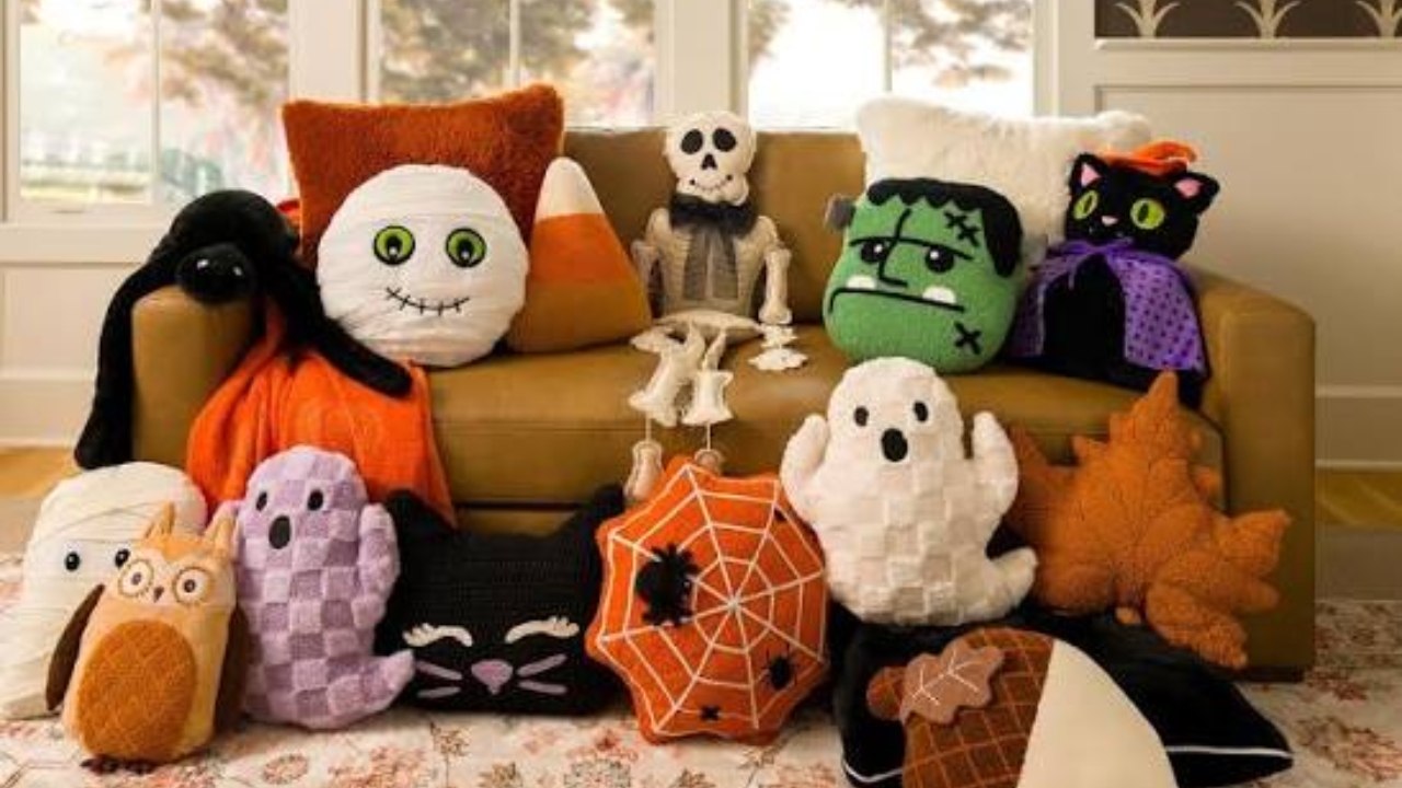 Soft Halloween Throw Pillows