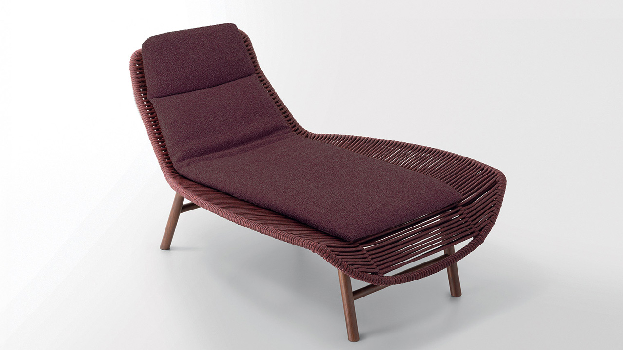 Lazy-Lounge-chair-by-Paola-Lenti